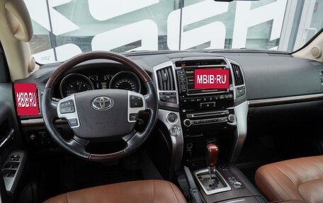 Toyota Land Cruiser 200, 2014 год, 4 050 000 рублей, 11 фотография