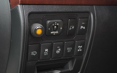 Toyota Land Cruiser 200, 2014 год, 4 050 000 рублей, 28 фотография