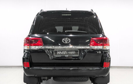 Toyota Land Cruiser 200, 2016 год, 5 800 000 рублей, 6 фотография