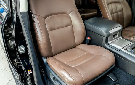 Toyota Land Cruiser 200, 2016 год, 5 800 000 рублей, 24 фотография