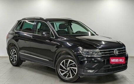 Volkswagen Tiguan II, 2018 год, 2 450 000 рублей, 3 фотография