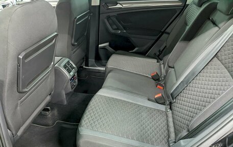Volkswagen Tiguan II, 2018 год, 2 450 000 рублей, 16 фотография