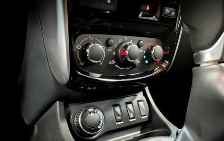 Nissan Terrano III, 2021 год, 1 600 000 рублей, 24 фотография