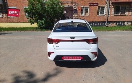 KIA Rio IV, 2018 год, 850 000 рублей, 6 фотография