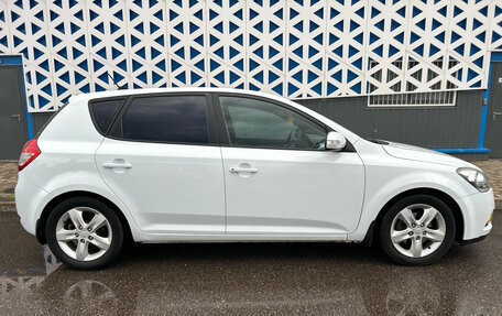 KIA cee'd I рестайлинг, 2011 год, 690 000 рублей, 2 фотография