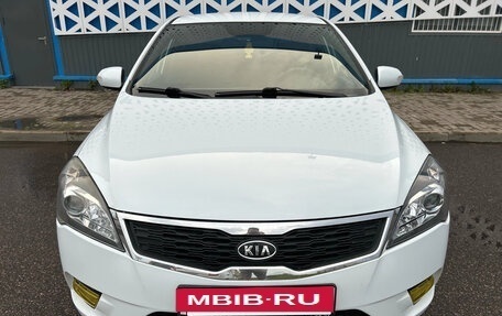 KIA cee'd I рестайлинг, 2011 год, 690 000 рублей, 7 фотография