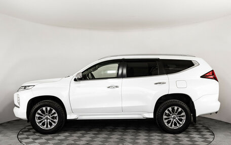 Mitsubishi Pajero Sport III рестайлинг, 2021 год, 3 799 000 рублей, 9 фотография