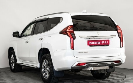 Mitsubishi Pajero Sport III рестайлинг, 2021 год, 3 799 000 рублей, 8 фотография