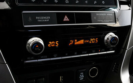 Mitsubishi Pajero Sport III рестайлинг, 2021 год, 3 799 000 рублей, 17 фотография