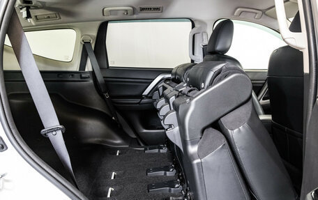 Mitsubishi Pajero Sport III рестайлинг, 2021 год, 3 799 000 рублей, 26 фотография