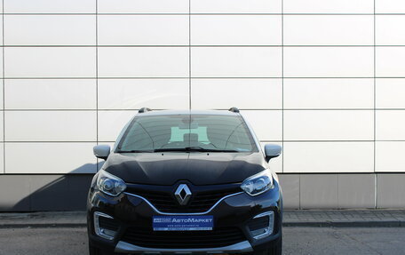 Renault Kaptur I рестайлинг, 2017 год, 1 697 000 рублей, 2 фотография