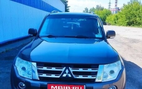 Mitsubishi Pajero IV, 2011 год, 2 100 000 рублей, 1 фотография