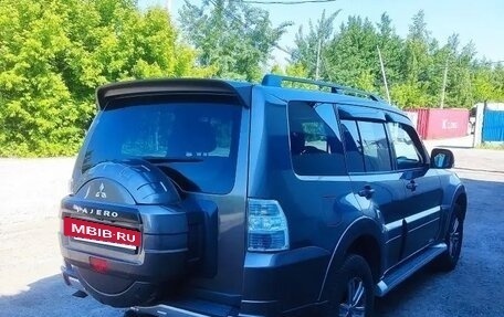 Mitsubishi Pajero IV, 2011 год, 2 100 000 рублей, 2 фотография