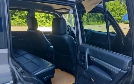 Mitsubishi Pajero IV, 2011 год, 2 100 000 рублей, 5 фотография