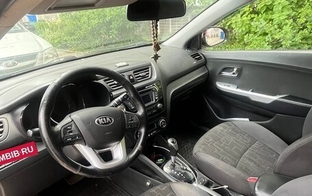 KIA Rio III рестайлинг, 2013 год, 585 000 рублей, 10 фотография