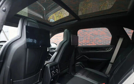 Porsche Cayenne III, 2025 год, 15 670 000 рублей, 15 фотография