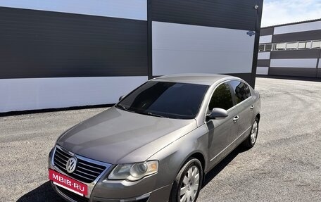 Volkswagen Passat B6, 2007 год, 517 000 рублей, 2 фотография