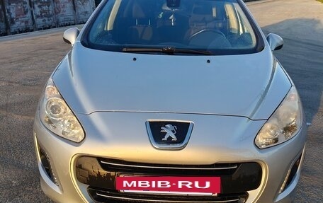Peugeot 308 II, 2013 год, 520 000 рублей, 2 фотография