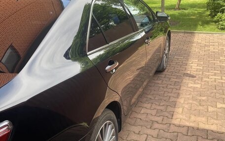 Toyota Camry, 2016 год, 2 000 000 рублей, 2 фотография