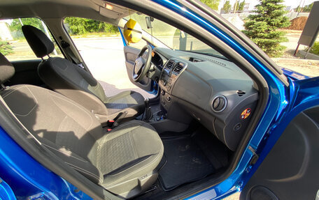 Renault Sandero II рестайлинг, 2016 год, 750 000 рублей, 24 фотография