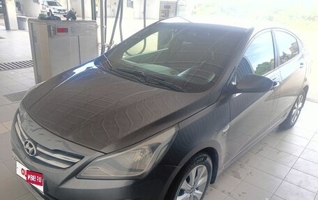 Hyundai Solaris II рестайлинг, 2016 год, 800 000 рублей, 2 фотография