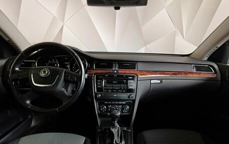 Skoda Superb III рестайлинг, 2011 год, 769 000 рублей, 11 фотография