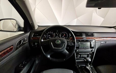 Skoda Superb III рестайлинг, 2011 год, 769 000 рублей, 19 фотография