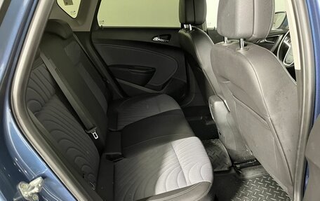 Opel Astra J, 2013 год, 784 000 рублей, 16 фотография