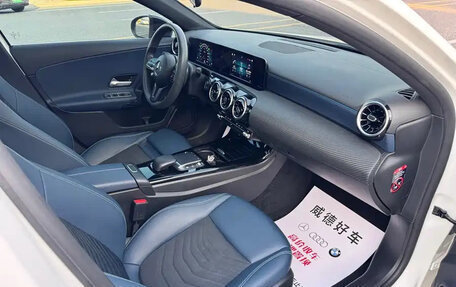 Mercedes-Benz A-Класс, 2022 год, 1 580 000 рублей, 12 фотография
