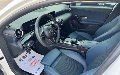 Mercedes-Benz A-Класс, 2022 год, 1 580 000 рублей, 8 фотография