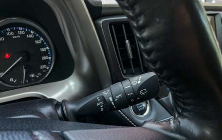 Toyota RAV4, 2019 год, 2 799 000 рублей, 21 фотография