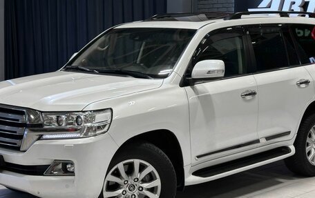 Toyota Land Cruiser 200, 2019 год, 7 277 000 рублей, 2 фотография