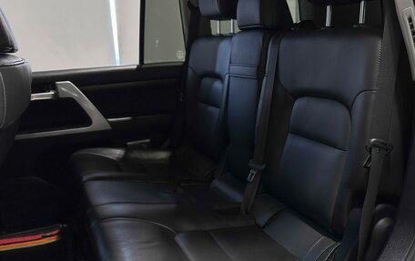 Toyota Land Cruiser 200, 2019 год, 7 277 000 рублей, 13 фотография
