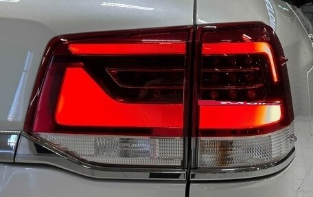 Toyota Land Cruiser 200, 2019 год, 7 277 000 рублей, 9 фотография