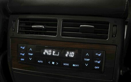 Toyota Land Cruiser 200, 2019 год, 7 277 000 рублей, 25 фотография
