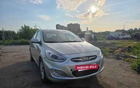Hyundai Solaris II рестайлинг, 2013 год, 650 000 рублей, 7 фотография