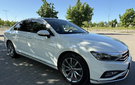 Volkswagen Passat B8 рестайлинг, 2021 год, 3 700 000 рублей, 3 фотография