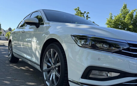 Volkswagen Passat B8 рестайлинг, 2021 год, 3 700 000 рублей, 4 фотография