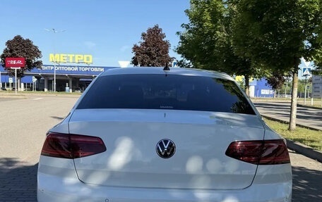 Volkswagen Passat B8 рестайлинг, 2021 год, 3 700 000 рублей, 2 фотография