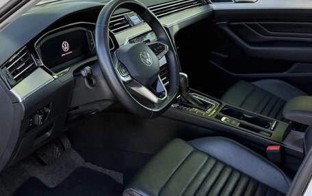 Volkswagen Passat B8 рестайлинг, 2021 год, 3 700 000 рублей, 36 фотография