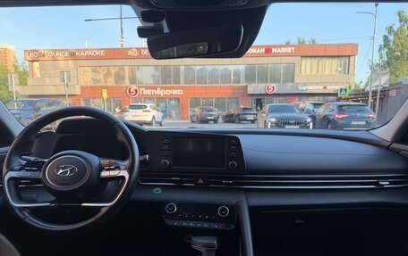 Hyundai Elantra, 2020 год, 1 800 000 рублей, 12 фотография