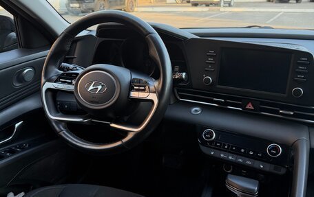 Hyundai Elantra, 2020 год, 1 800 000 рублей, 13 фотография