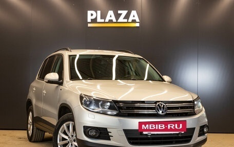 Volkswagen Tiguan I, 2015 год, 1 789 000 рублей, 2 фотография