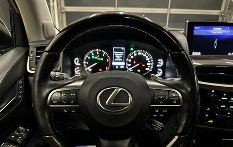 Lexus LX III, 2016 год, 6 100 000 рублей, 10 фотография