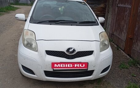 Toyota Vitz, 2010 год, 650 000 рублей, 4 фотография