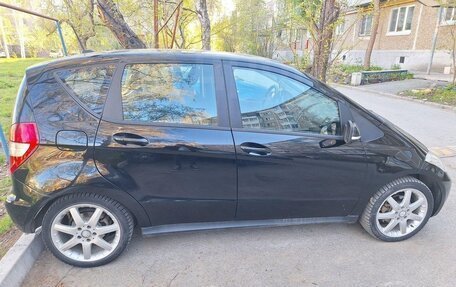 Mercedes-Benz A-Класс, 2011 год, 710 000 рублей, 4 фотография