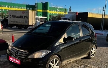 Mercedes-Benz A-Класс, 2011 год, 710 000 рублей, 3 фотография