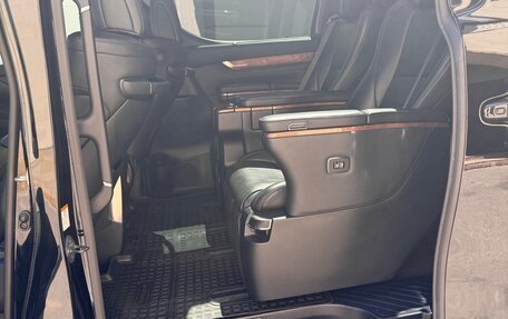 Toyota Alphard III, 2016 год, 4 400 000 рублей, 25 фотография