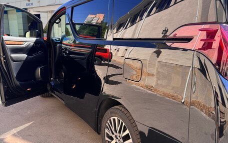 Toyota Alphard III, 2016 год, 4 400 000 рублей, 20 фотография