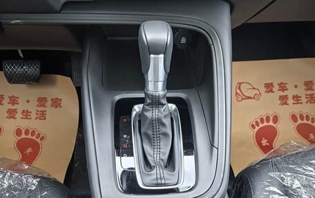 Honda Vezel, 2026 год, 2 550 000 рублей, 14 фотография